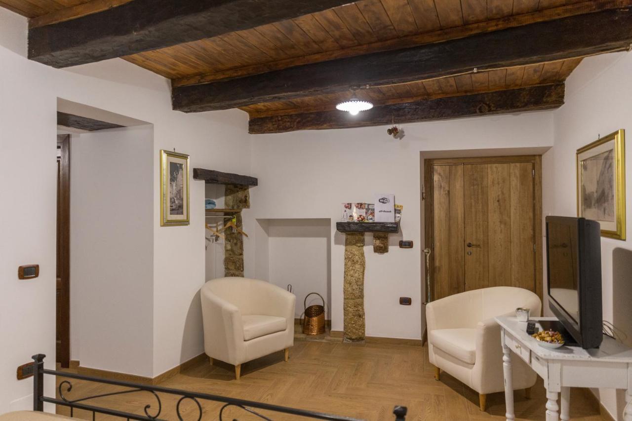 Casa Vacanze Porta Manfredi Arce エクステリア 写真