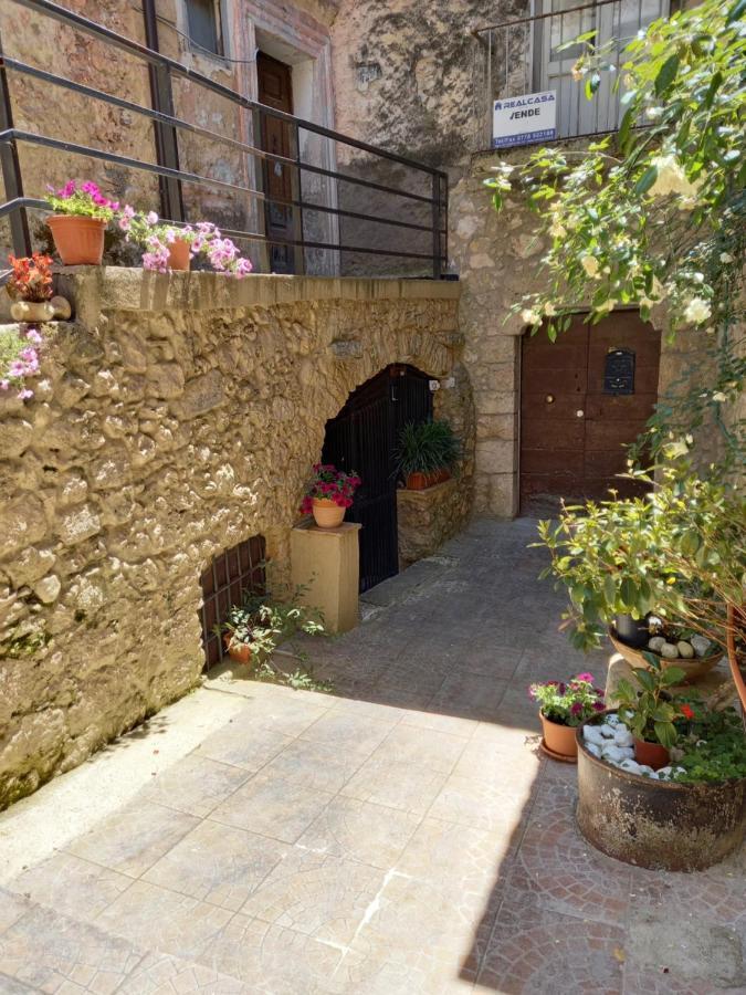 Casa Vacanze Porta Manfredi Arce エクステリア 写真